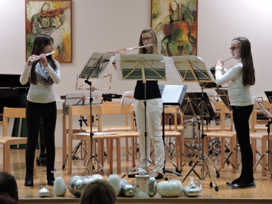 Vita Kutin, Žana Sovdat in Asja Poljak